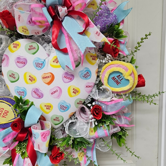 Colorful Heart Wreath with Roses and Ribbons - Picture 5 of 5